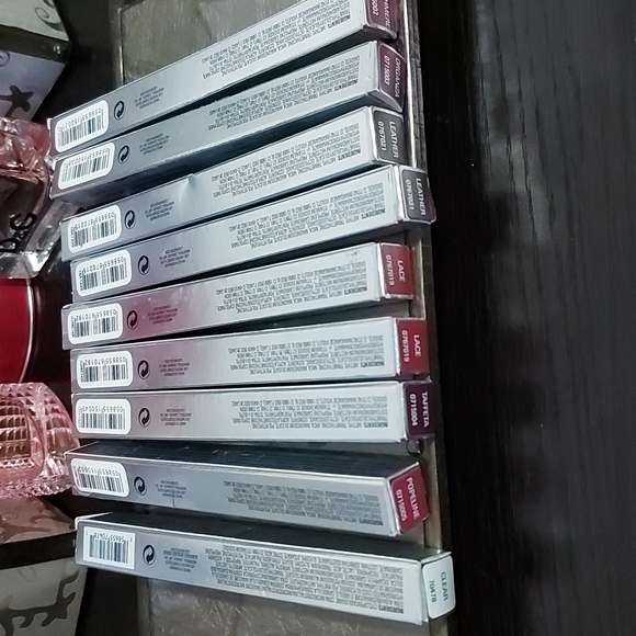 9 Lip designer retractable fill contour lip liners bundle - Picture 6 of 7